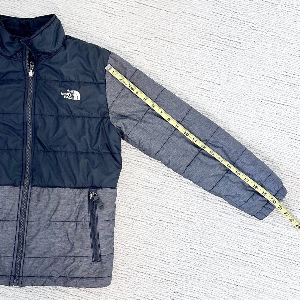 THE NORTH FACE Mount Chimbo Youth Boy L Black/Gray Reversible Jacket Puffer Cozy